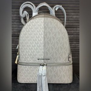 Michael kors Rhea Signature Logo Medium  Logo Backpack